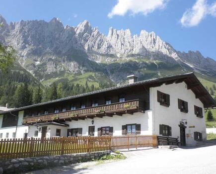 Haupthaus im Sommer